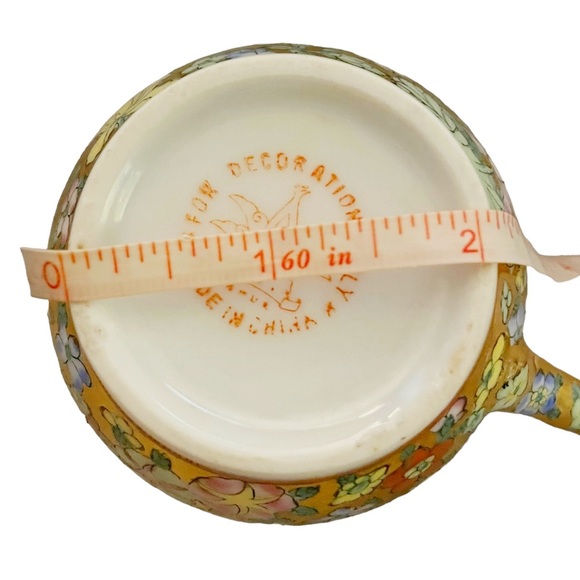 Vintage Chinese Porcelain Covered Tea Cup - Picture 10 of 10